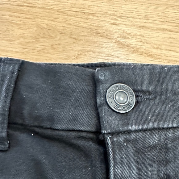 American Eagle Outfitters Black Distressed Mini Skirt CURVY Hi-Rise - Picture 7 of 7